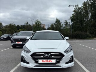 2019 Hyundai Sonata VII (LF) Рестайлинг, белый, 1650000 рублей, вид 1