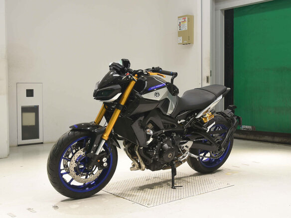 2018 Yamaha MT-09 (FZ-09), чёрный, 930000 рублей - вид 3