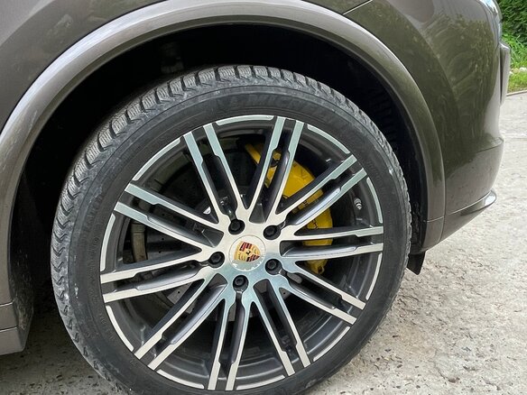2016 Porsche Cayenne S II Рестайлинг (958), коричневый, 6200000 рублей - вид 14