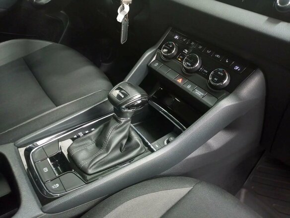 2020 Skoda Karoq I, синий, 2049000 рублей - вид 18