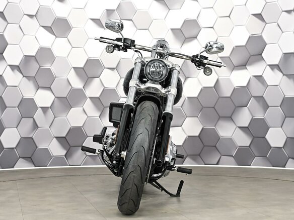 2026 Harley-Davidson Breakout, чёрный, 3199000 рублей - вид 4