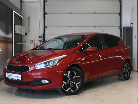 2015 Kia Ceed II, красный, 850000 рублей, вид 3
