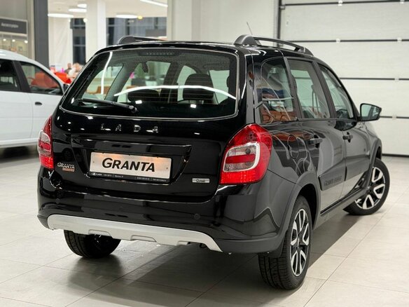 2026 Lada (ВАЗ) Granta Cross I Рестайлинг, чёрный, 1366000 рублей - вид 3