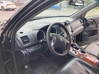 2013 Toyota Highlander II (XU40) Рестайлинг, чёрный, 2100000 рублей, вид 4