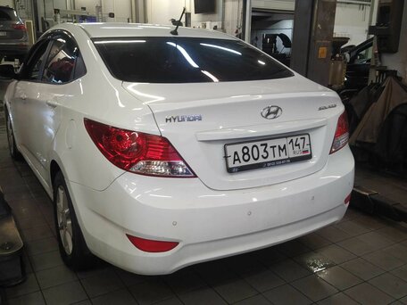 2014 Hyundai Solaris I Рестайлинг, белый, 780000 рублей, вид 4