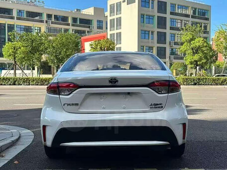 2023 Toyota Levin XII (E210) Рестайлинг, белый, 1390000 рублей, вид 5