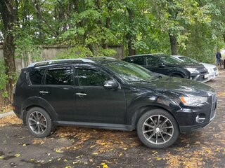 2010 Mitsubishi Outlander II Рестайлинг, чёрный, 1050000 рублей, вид 3