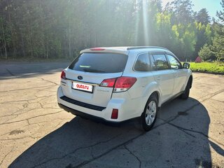 2012 Subaru Outback IV Рестайлинг, белый, 1550000 рублей, вид 4