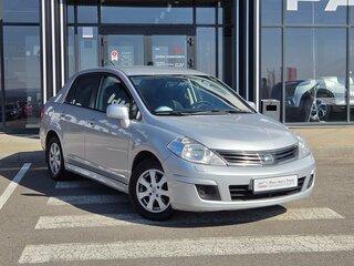 2010 Nissan Tiida I Рестайлинг, серебристый, 730000 рублей, вид 3