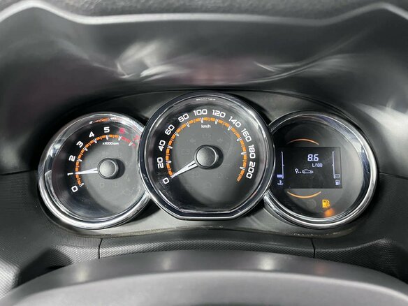 2024 Lada (ВАЗ) Largus I Рестайлинг, белый, 1180000 рублей - вид 19