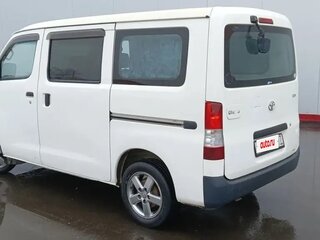 2010 Toyota Lite Ace VI, белый, 700000 рублей, вид 2