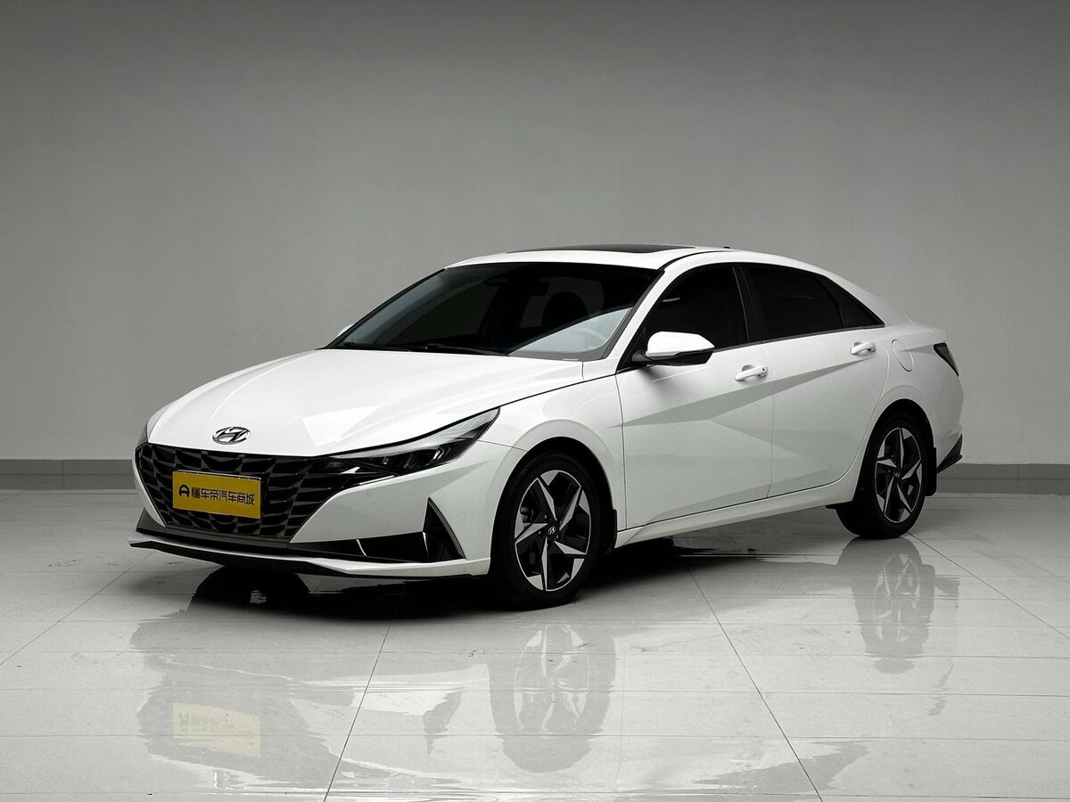 Открыть фотографии: Hyundai Elantra VII (CN7)