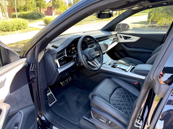 2021 Audi Q8 55 TFSI I (4M), чёрный, 8499000 рублей - вид 8