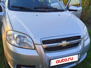 2010 Chevrolet Aveo I Рестайлинг, серебристый, 450000 рублей, вид 3