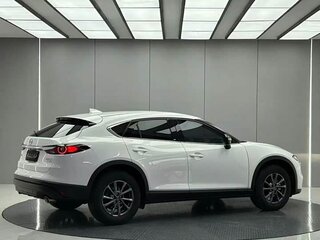 2021 Mazda CX-4 I Рестайлинг, белый, 1740000 рублей, вид 4