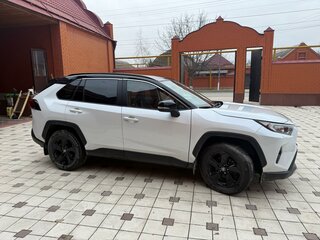2022 Toyota RAV4 V (XA50), белый, 2680000 рублей, вид 4