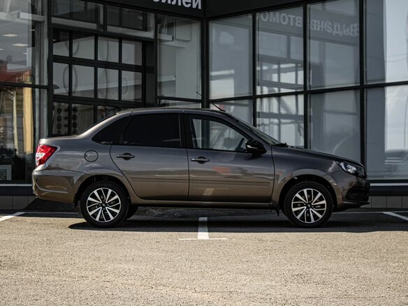 2026 Lada (ВАЗ) Granta I Рестайлинг, коричневый - вид 8