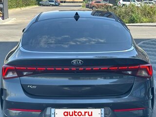 2020 Kia K5 III, серый, 1850000 рублей, вид 4