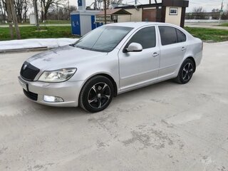 2013 Skoda Octavia II (A5) Рестайлинг, серебристый, 800000 рублей, вид 1
