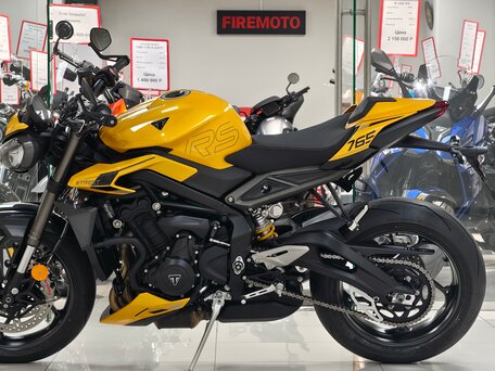 2025 Triumph Street Triple, жёлтый, 1550000 рублей, вид 1
