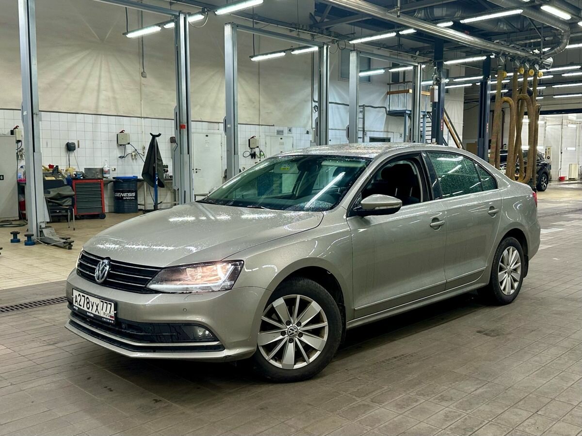 Открыть фотографии: Volkswagen Jetta VI Рестайлинг