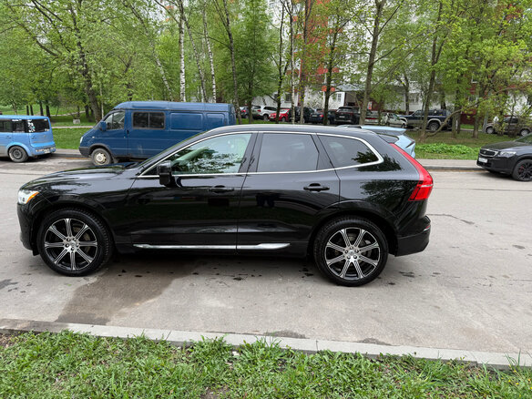 2018 Volvo XC60 II, чёрный, 2600000 рублей - вид 3
