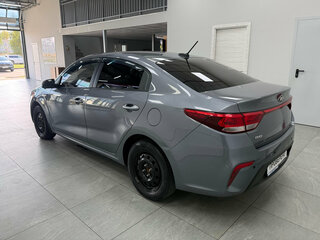 2019 Kia Rio IV, серый, 1050000 рублей, вид 5