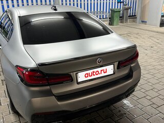 2022 BMW 5 серии 530i xDrive VII (G30/G31/G38) Рестайлинг, серый, 6800000 рублей, вид 4