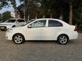 2010 Chevrolet Aveo I Рестайлинг, белый, 460000 рублей - вид 3