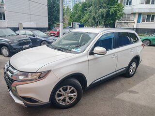 2015 Mitsubishi Outlander III Рестайлинг 2, белый, 1530000 рублей, вид 1