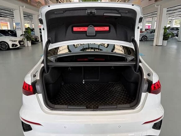 2023 Audi A3 35 TFSI Long IV (8Y), белый, 1710000 рублей - вид 14