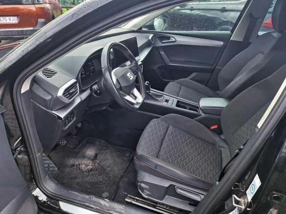 2022 SEAT Leon IV, чёрный, 1725000 рублей - вид 6