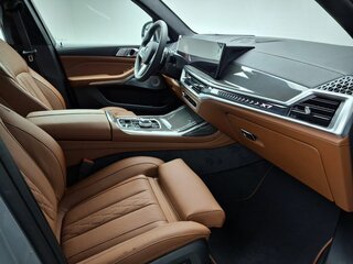 2026 BMW X7 40d I (G07) Рестайлинг, серый, 17900000 рублей, вид 5