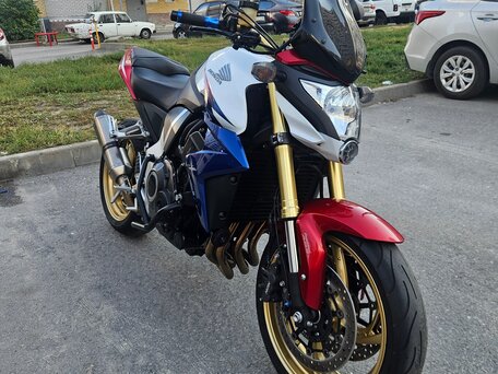 2012 Honda CB 1000R, красный, 845000 рублей, вид 2