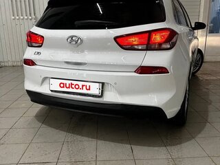 2017 Hyundai i30 II Рестайлинг, белый, 1270000 рублей, вид 3