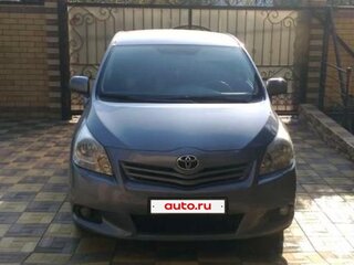 2012 Toyota Verso I Рестайлинг, серебристый, 1350000 рублей, вид 1