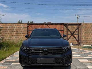 2025 Volkswagen Touareg III Рестайлинг, синий, 8700000 рублей, вид 2