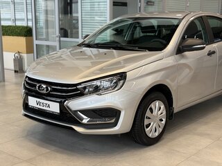 2026 Lada (ВАЗ) Vesta I Рестайлинг (NG), серебристый, 1601000 рублей, вид 2