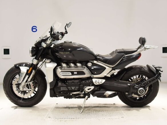 2021 Triumph Rocket III, чёрный, 1425000 рублей - вид 6