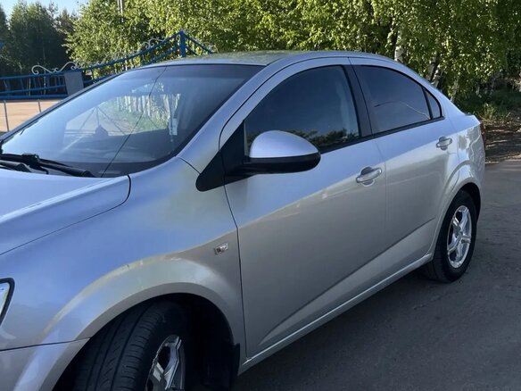 2012 Chevrolet Aveo II, серебристый, 650000 рублей - вид 5