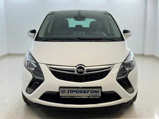 2015 Opel Zafira C, белый, 1360000 рублей, вид 2
