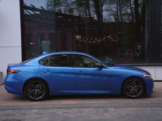 2018 Alfa Romeo Giulia II (952), синий, 1750000 рублей, вид 3