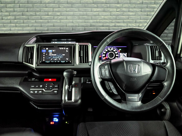 2010 Honda Stepwgn Spada IV, серый - вид 12