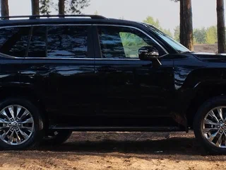 2026 Toyota Land Cruiser 300 Series, чёрный, 29000000 рублей, вид 3