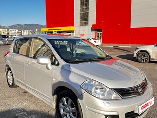 2011 Nissan Tiida I Рестайлинг, серебристый, 815000 рублей, вид 4