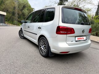 2010 Volkswagen Touran I Рестайлинг 2, серебристый, 780000 рублей, вид 2