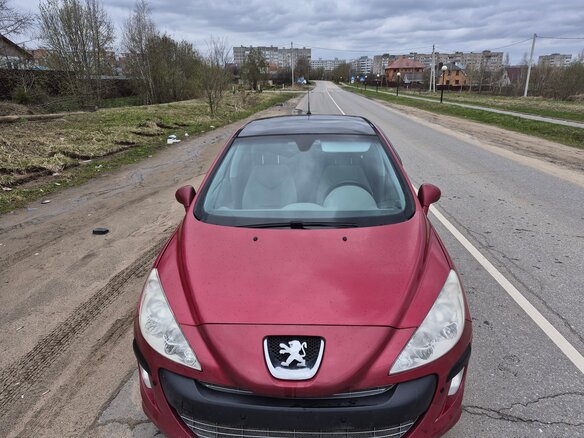 2008 Peugeot 308 I, красный, 380000 рублей - вид 2