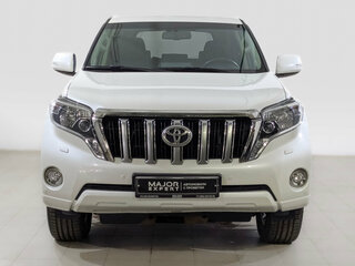 2014 Toyota Land Cruiser Prado 150 Series Рестайлинг 1, белый, 4010000 рублей, вид 2