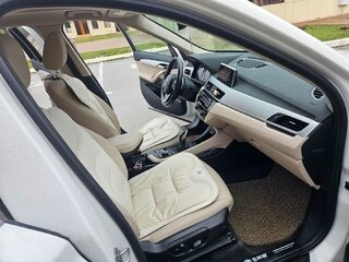 2020 BMW X1 20i xDrive II (F48) Рестайлинг, белый, 3250000 рублей, вид 5