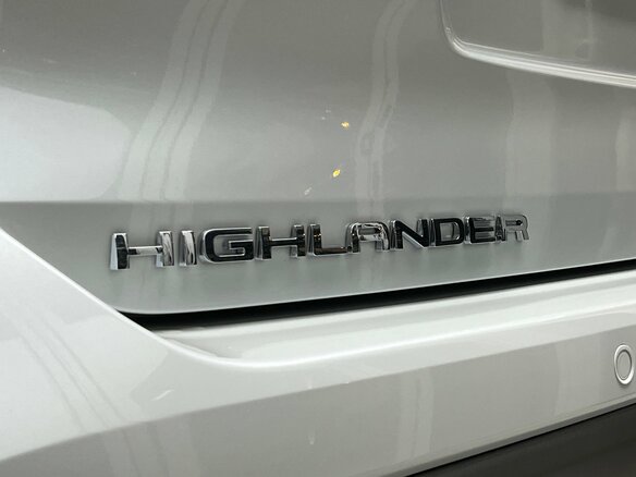 2026 Toyota Highlander IV (XU70), белый, 5499000 рублей - вид 11